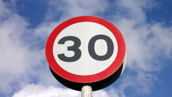 Schild Tempo 30