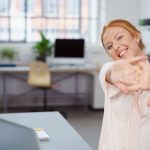 Rückenübungen fürs Büro