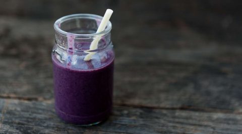 Schwarze Smoothies