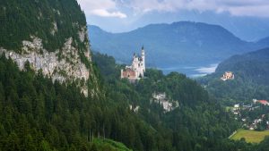 Schloss Neuschwanstein ist eine von den schönsten Burgen in Deutschland