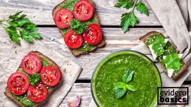 Brot mit Tomaten