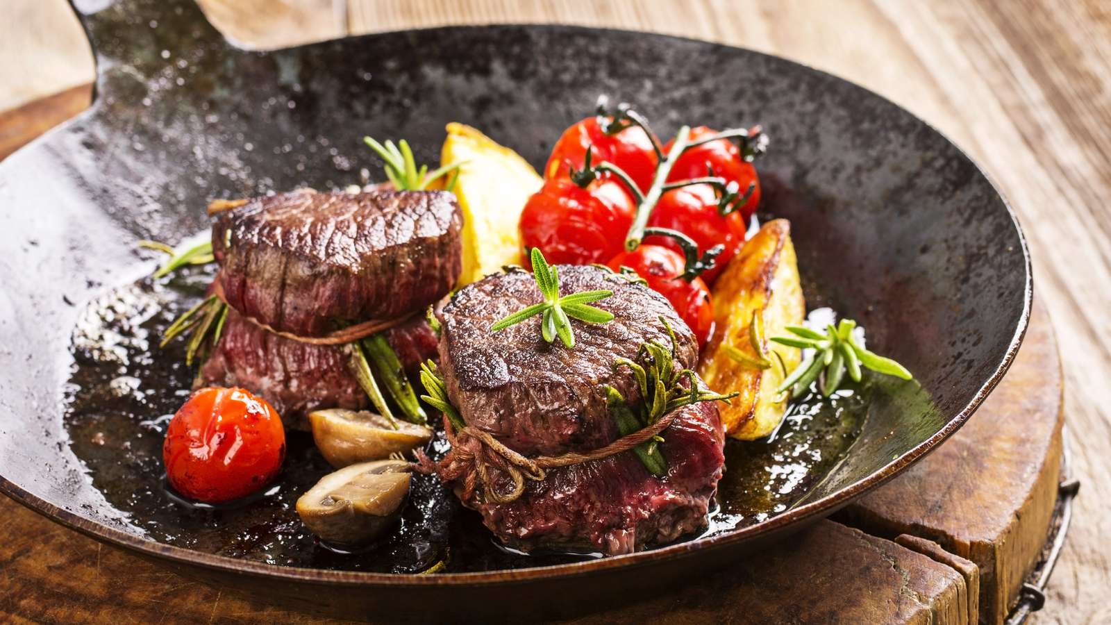 Bio Nahrung aus heimischen Wäldern für eine gesunde Küche | evidero