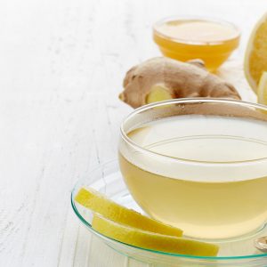 Hausmittel wie Tee gegen Erkältung