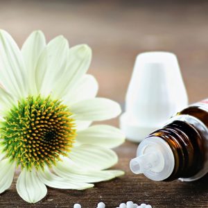 Homöopathie wirkt mit Tropfen und Tabletten