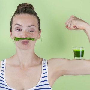 Superfoods wie Weizengras für Frauen