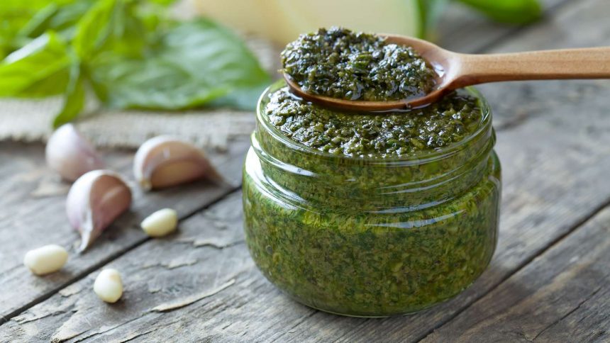 Rezept für Wildkräuter-Pesto