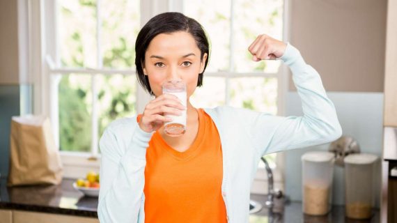 Milch ist eine Proteinquelle für den Muskelaufbau