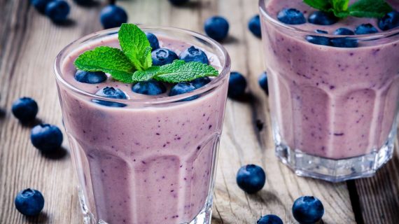 Ernährung für das Kehlchakra: Blaubeer-Smoothie