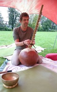 Swen Tammen mit Ngoni