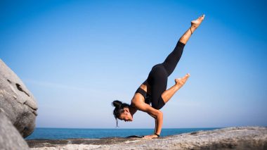 Yoga für den Bauch: Die Krähe