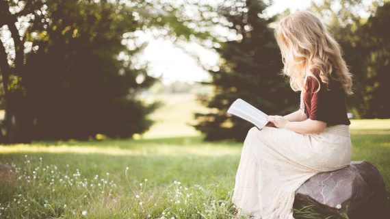 Lesen im Frühling mit unseren Natur-Buchtipps