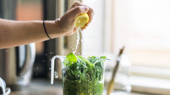 Küchenutensilien für eine gesunde Ernährung