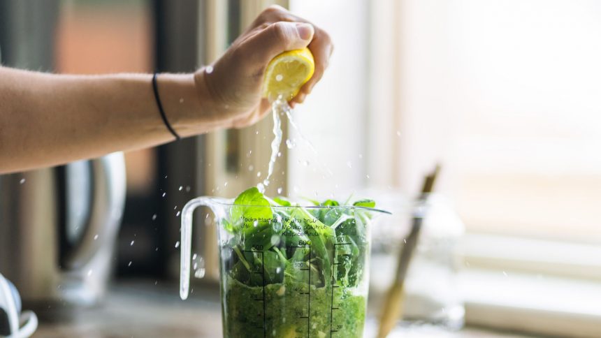 Küchenutensilien für eine gesunde Ernährung